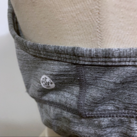 👙Manduka Cross Strap Bra, Gray, Size: L👙 - Picture 4 of 8